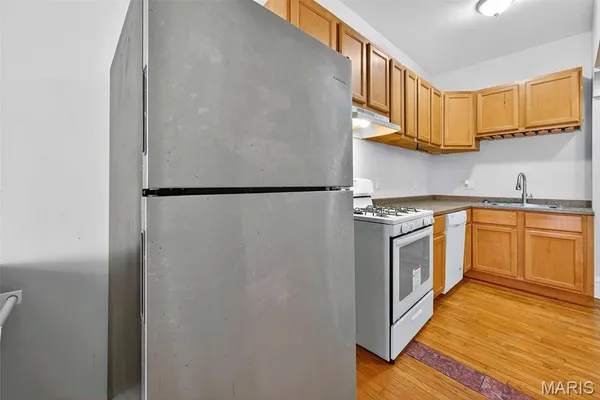 $430,000 | 3537 Giles Avenue, Unit 3537, St. Louis, MO 63116