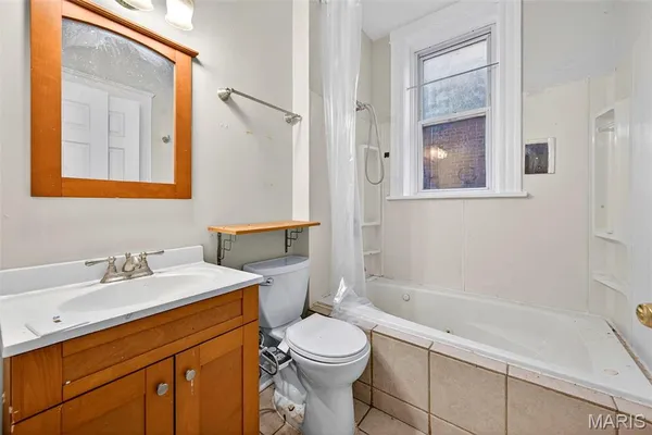 $430,000 | 3537 Giles Avenue, Unit 3537, St. Louis, MO 63116
