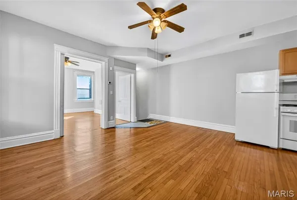 $430,000 | 3537 Giles Avenue, Unit 3537, St. Louis, MO 63116