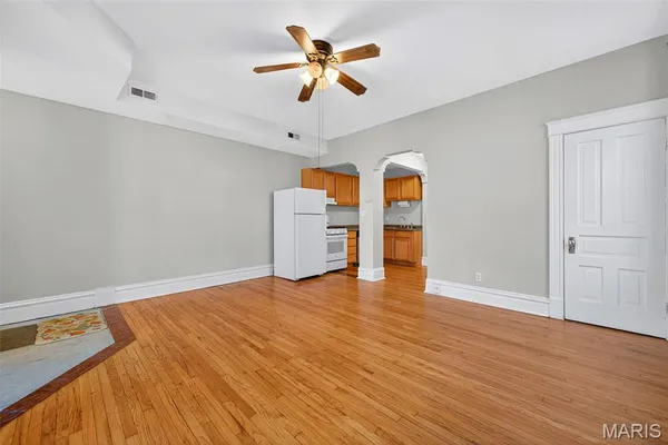 $430,000 | 3537 Giles Avenue, Unit 3537, St. Louis, MO 63116