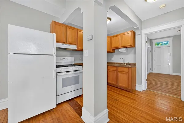 $430,000 | 3537 Giles Avenue, Unit 3537, St. Louis, MO 63116