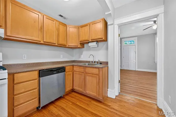 $430,000 | 3537 Giles Avenue, Unit 3537, St. Louis, MO 63116