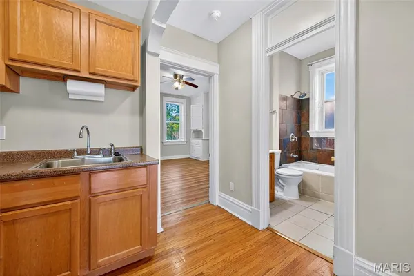 $430,000 | 3537 Giles Avenue, Unit 3537, St. Louis, MO 63116