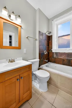 $430,000 | 3537 Giles Avenue, Unit 3537, St. Louis, MO 63116