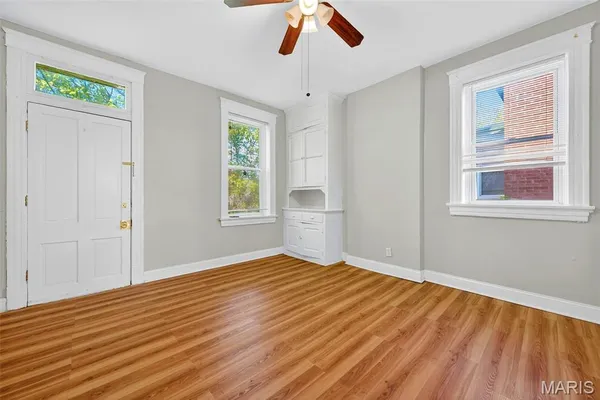 $430,000 | 3537 Giles Avenue, Unit 3537, St. Louis, MO 63116