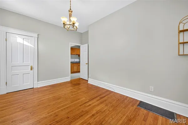 $430,000 | 3537 Giles Avenue, Unit 3537, St. Louis, MO 63116