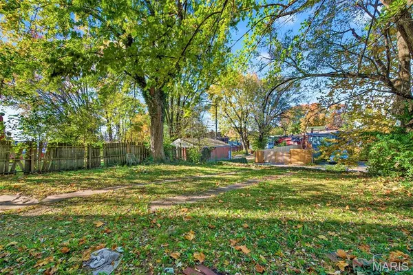 $430,000 | 3537 Giles Avenue, Unit 3537, St. Louis, MO 63116