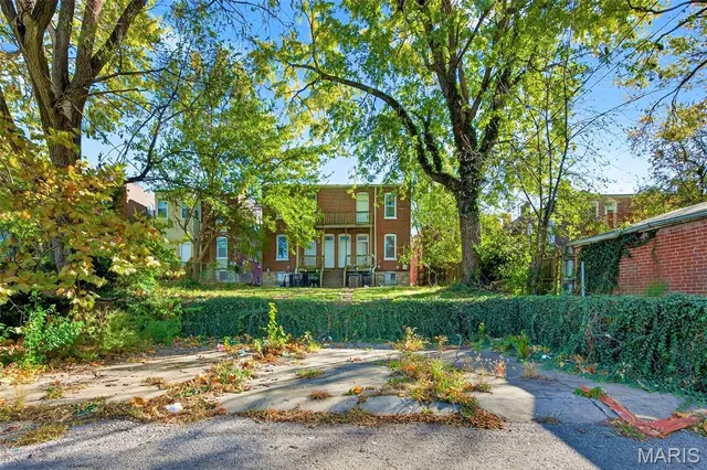 $450,000 | 3537 Giles Avenue, Unit 3537, St. Louis, MO 63116