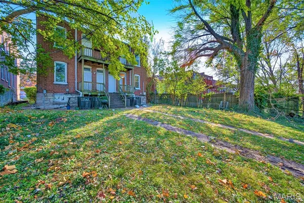 $430,000 | 3537 Giles Avenue, Unit 3537, St. Louis, MO 63116