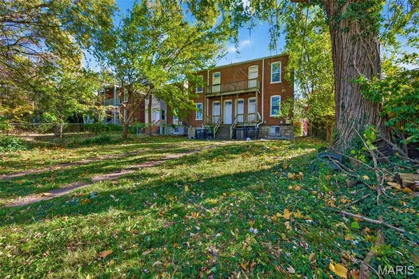 $430,000 | 3537 Giles Avenue, Unit 3537, St. Louis, MO 63116