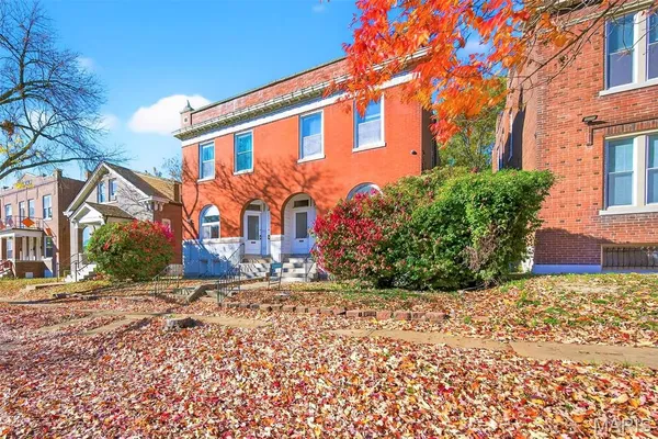 $430,000 | 3537 Giles Avenue, Unit 3537, St. Louis, MO 63116