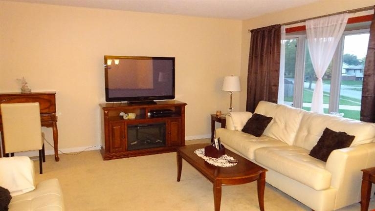 3233 Atlanta Court Portage, IN 46368 - Photo 4 of 10 767x432