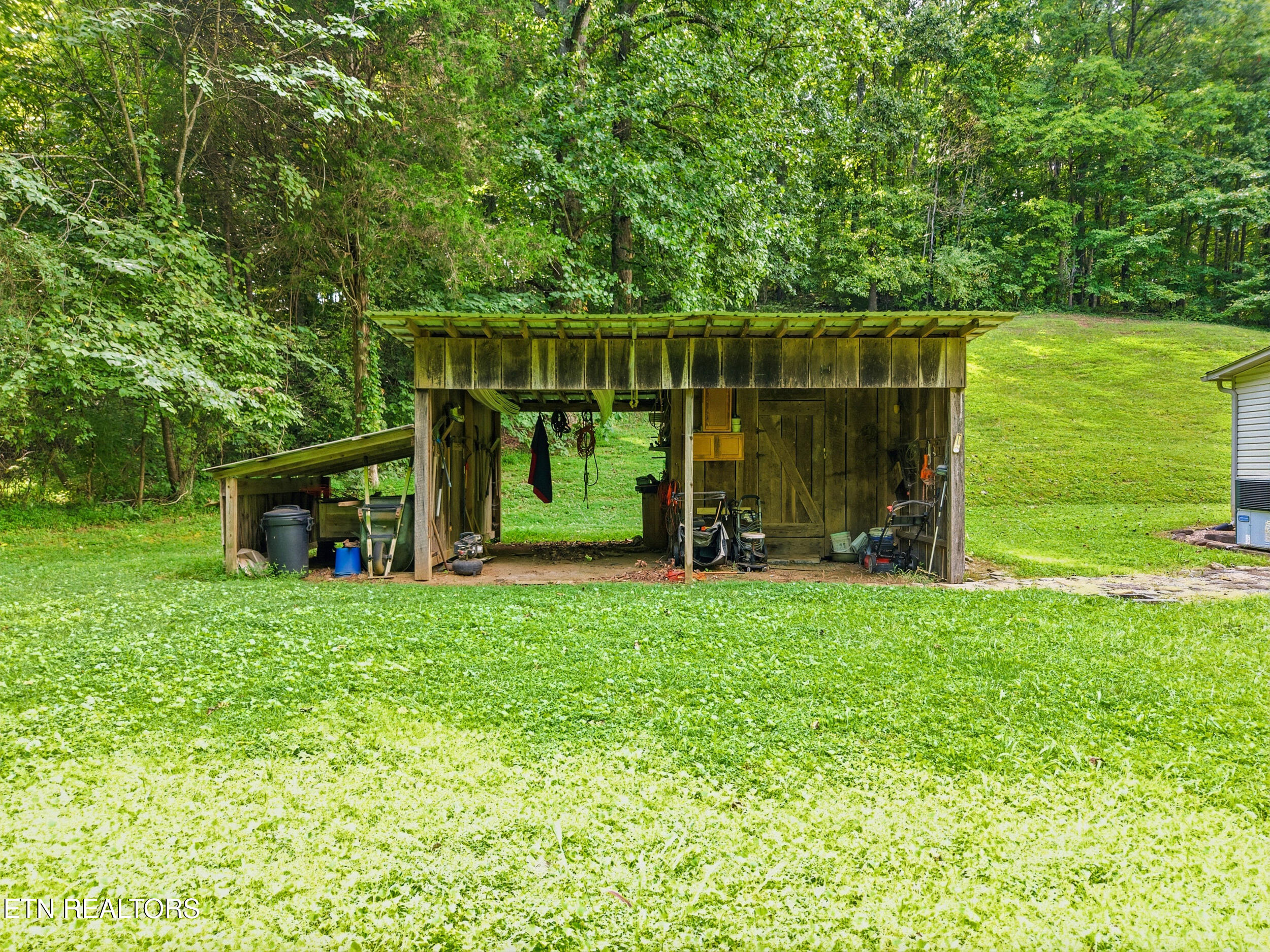 3923 Freels Road Friendsville, TN 37737 - Photo 6 of 43 016