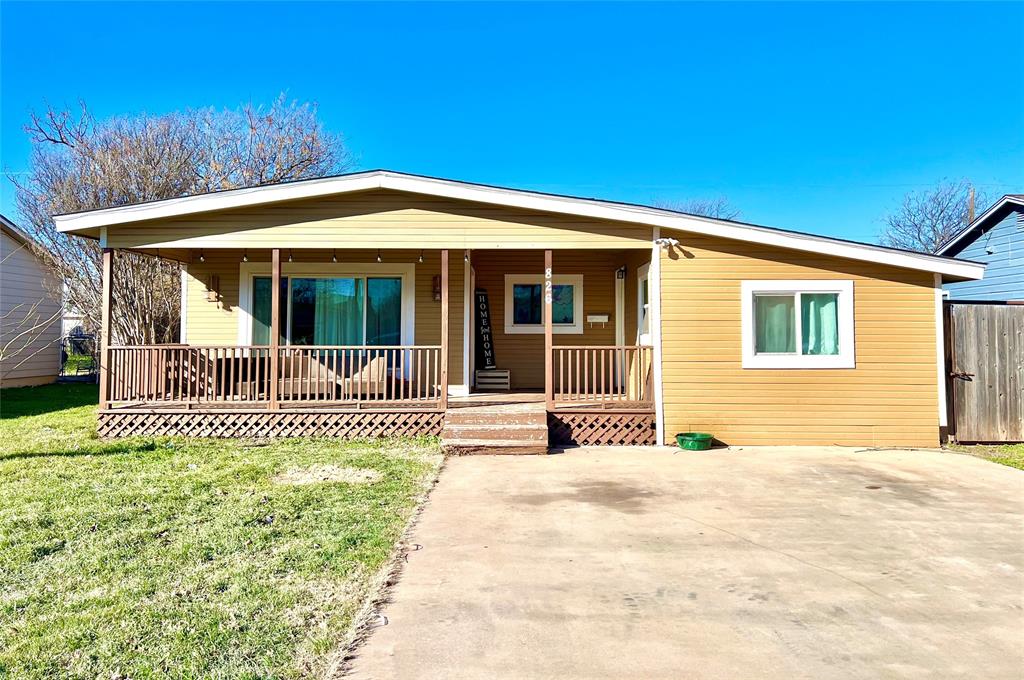 826 South La Salle Dr  