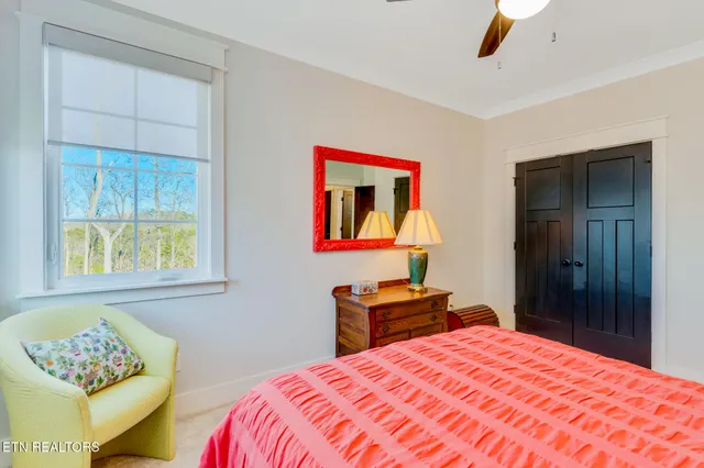 $969,900 | 1801 River Breeze Drive, Soddy Daisy, TN 37379