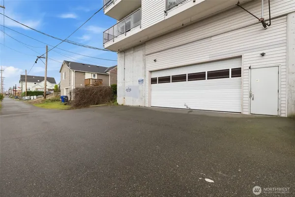 $380,000 | 2420 Grand Avenue, Unit 303, Everett, WA 98201