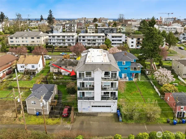 $380,000 | 2420 Grand Avenue, Unit 303, Everett, WA 98201