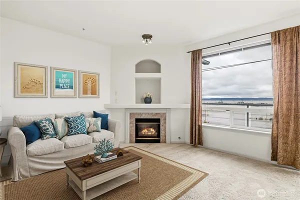 $380,000 | 2420 Grand Avenue, Unit 303, Everett, WA 98201
