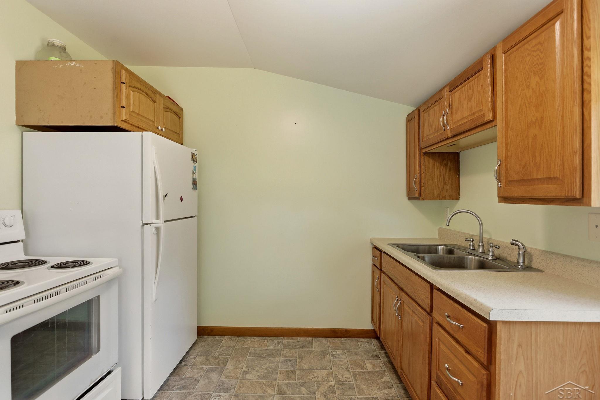 1177 South Poseyville Road Midland, MI 48640 - Photo 11 of 32
