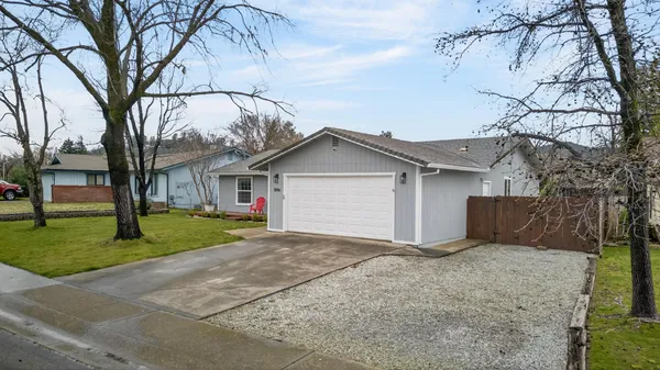 $384,000 | 1846 Kildare Drive, Redding, CA 96001