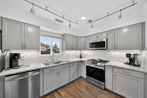 $384,000 | 1846 Kildare Drive, Redding, CA 96001