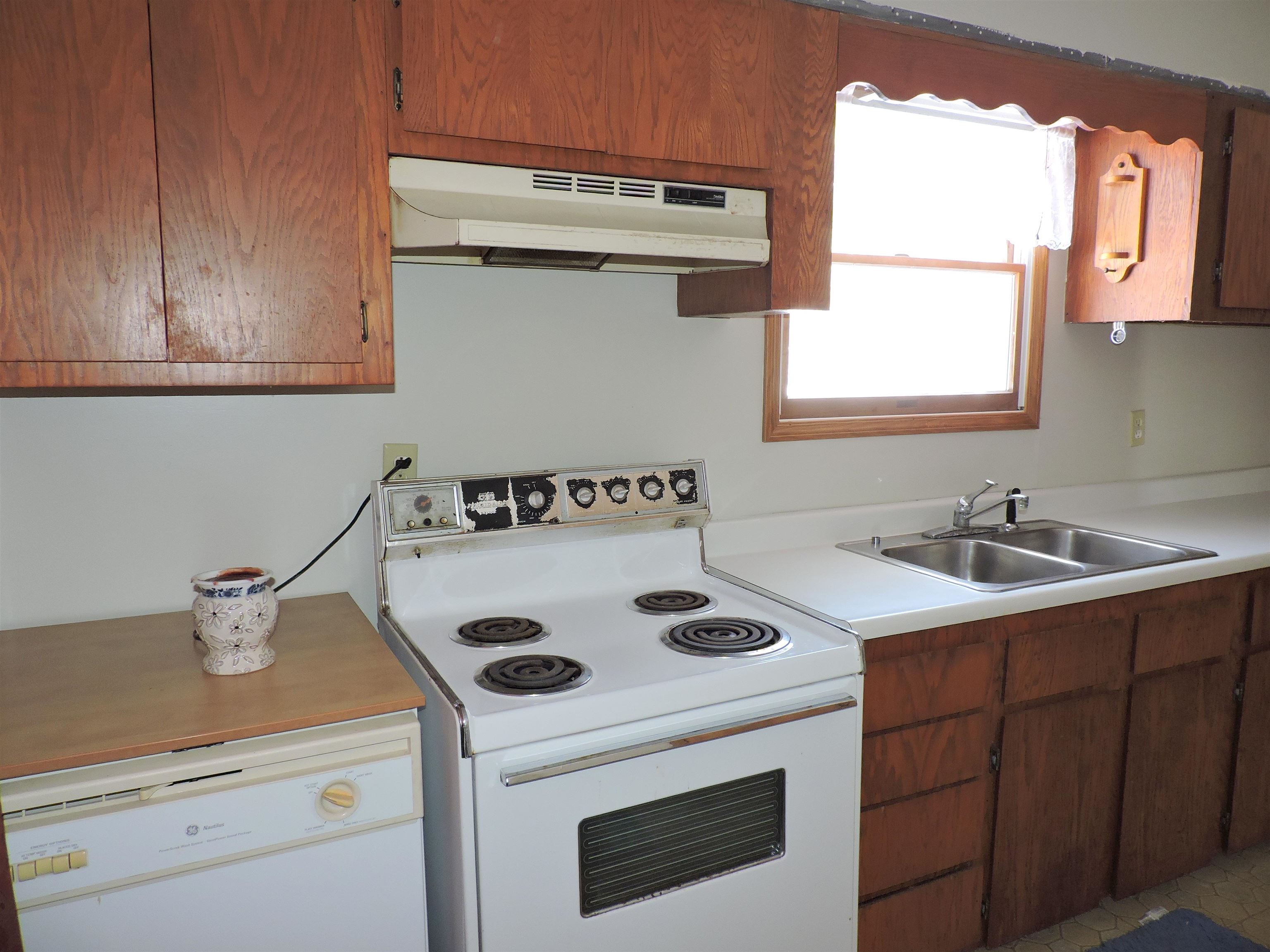 6686 Keystone Road Turner, MI 48765 - Photo 7 of 30