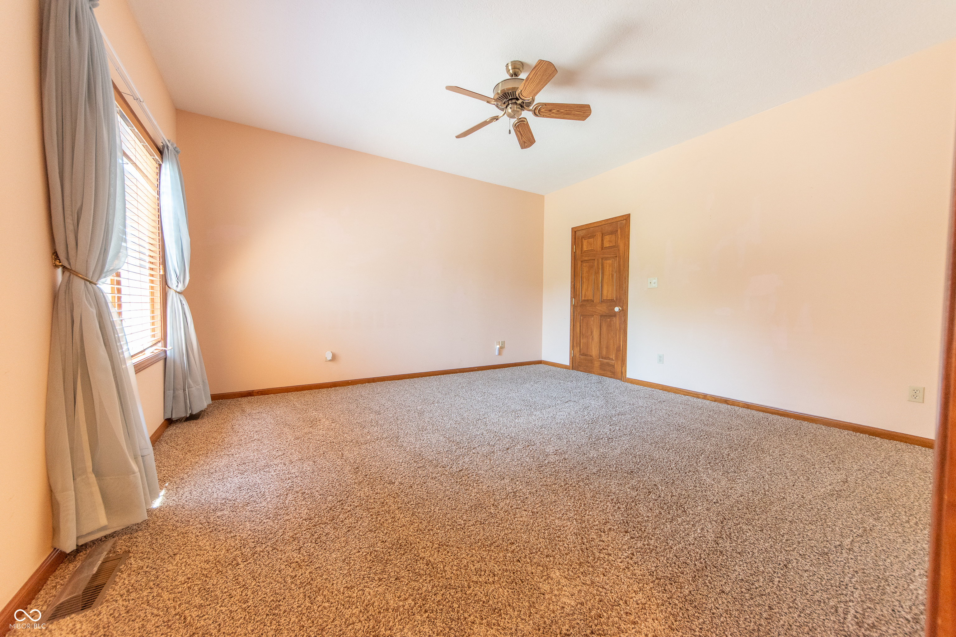 3735 West 2 Mile House Road Columbus, IN 47201 - Photo 26 of 50