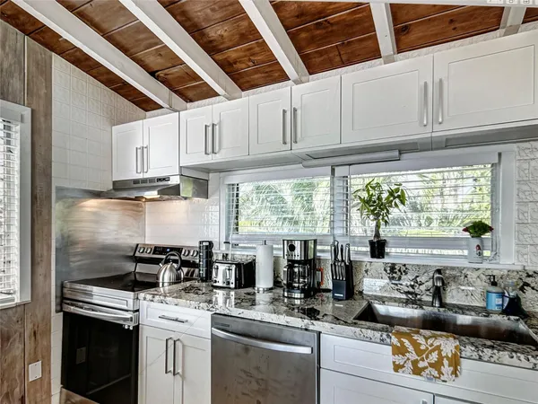 $5,500 | 141 Rutland Boulevard, West Palm Beach, FL 33405