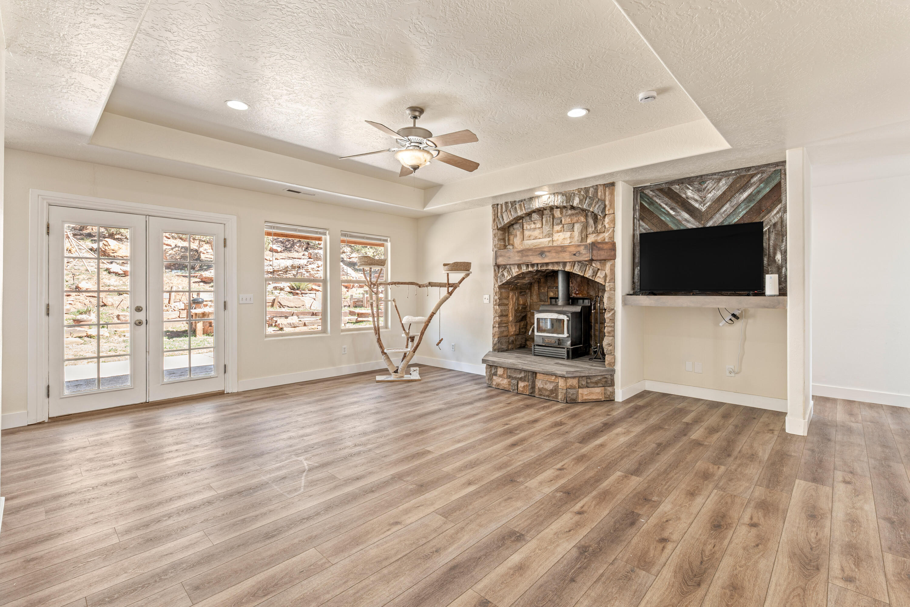 1892 Golden Delicious Apple Valley, UT 84737 - Photo 14 of 58 14-L1071064