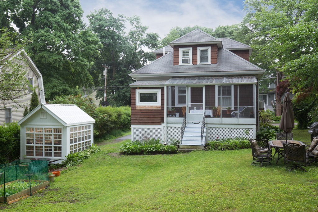 42 Riverdale Road Wellesley, MA 02481 - Photo 7 of 8