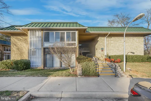 $160,000 | 3629 Gleneagles Drive, Unit 32A, Silver Spring, MD 20906