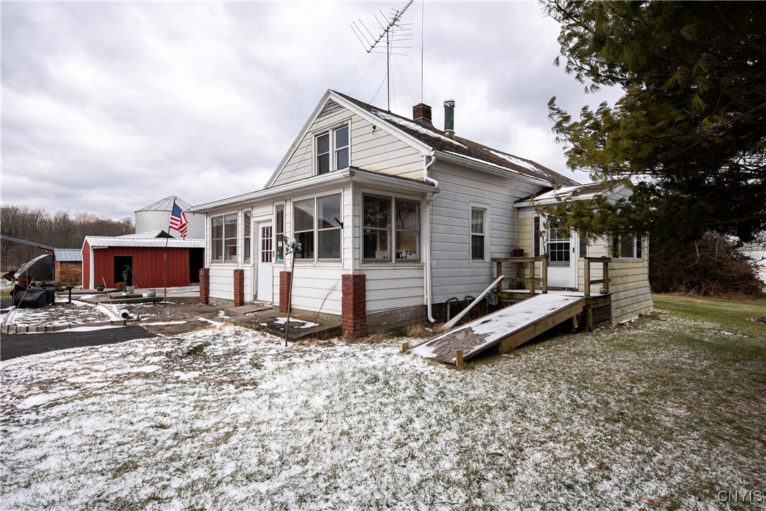 7567 Beach Road Montezuma, NY 13021 - Photo 1 of 30