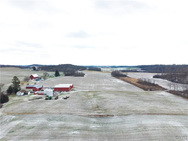 $799,900 | 7567 Beach Road, Montezuma, NY 13021