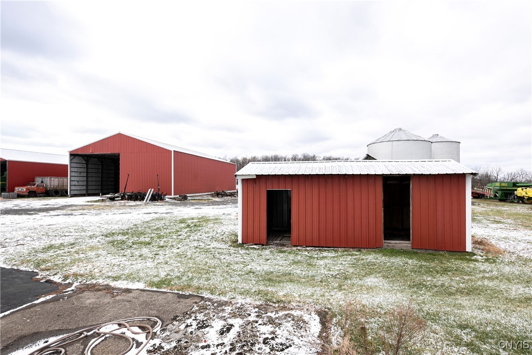 7567 Beach Road Montezuma, NY 13021 - Photo 5 of 30