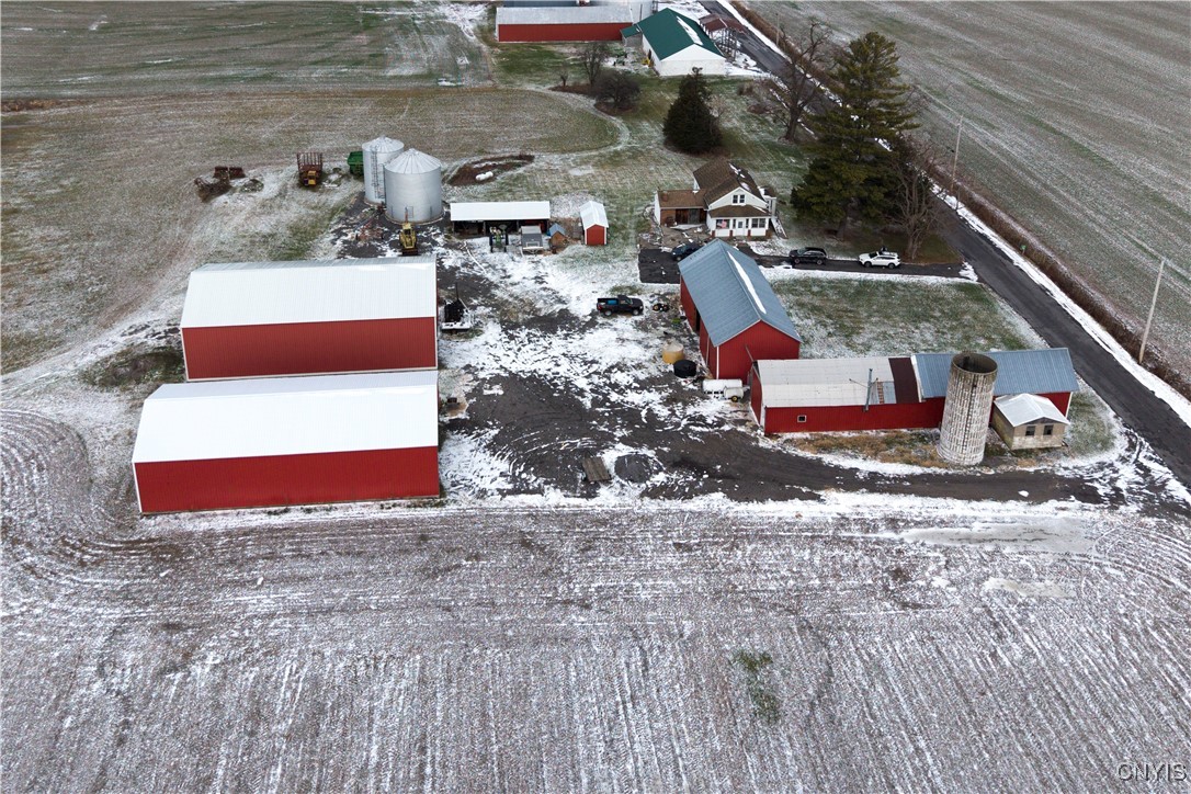 7567 Beach Road Montezuma, NY 13021 - Photo 6 of 30