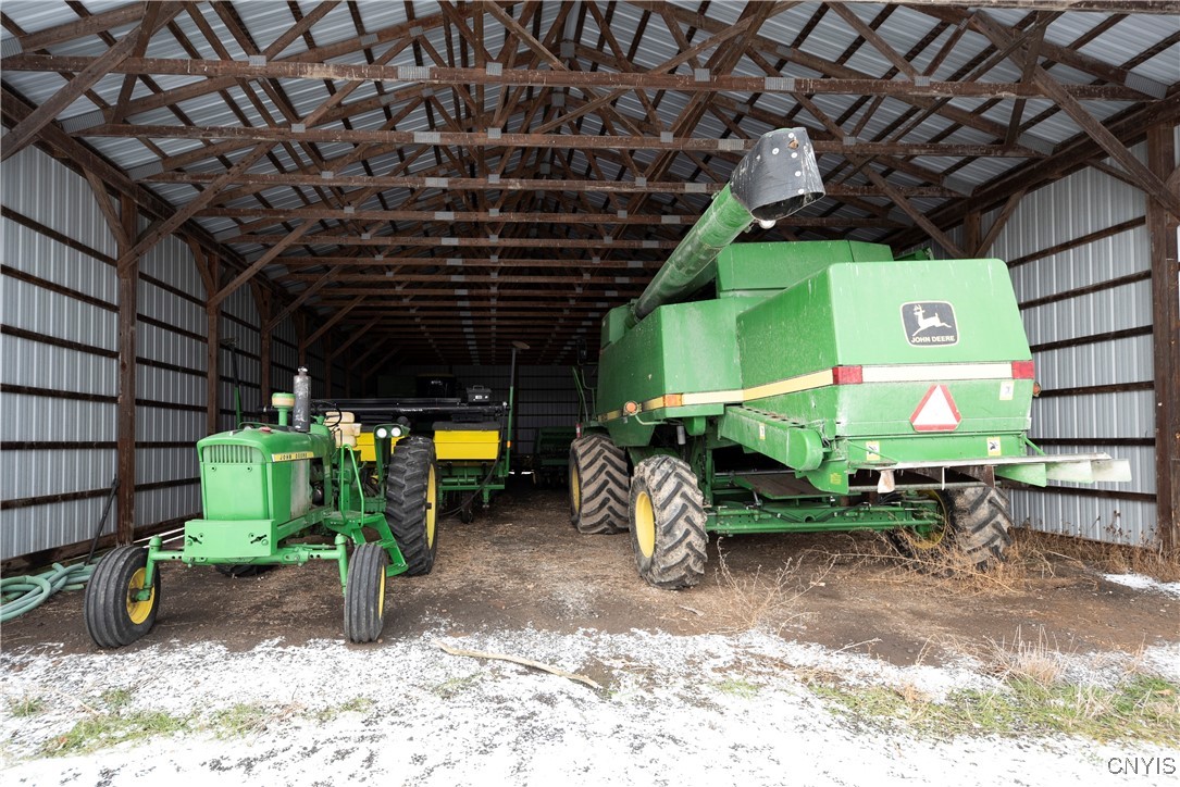 7567 Beach Road Montezuma, NY 13021 - Photo 10 of 30