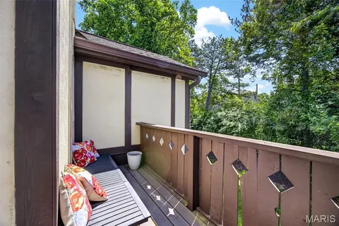 $229,000 | 1629 Walpole Drive, Unit D, Chesterfield, MO 63017