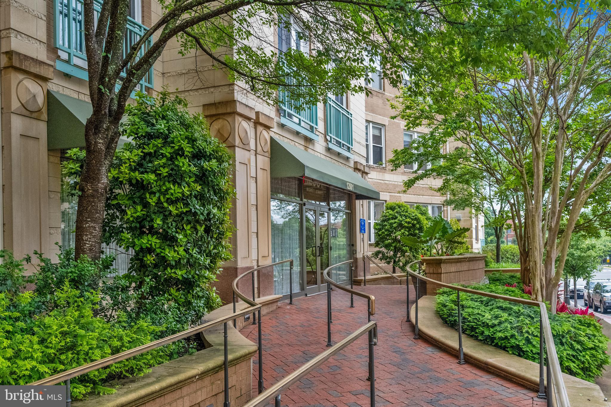 12001 Market Street, Unit 441 Reston, VA 20190 - Photo 3 of 42 Gallery Image 3