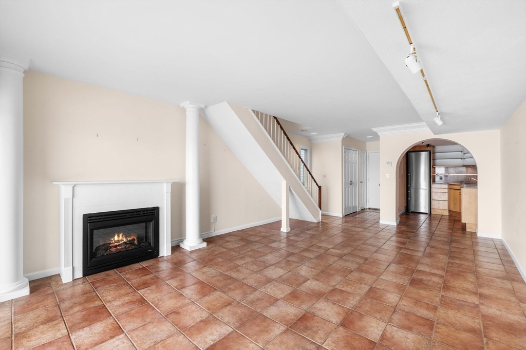 15 Skinners Path Marblehead, MA 01945 - Photo 7 of 34