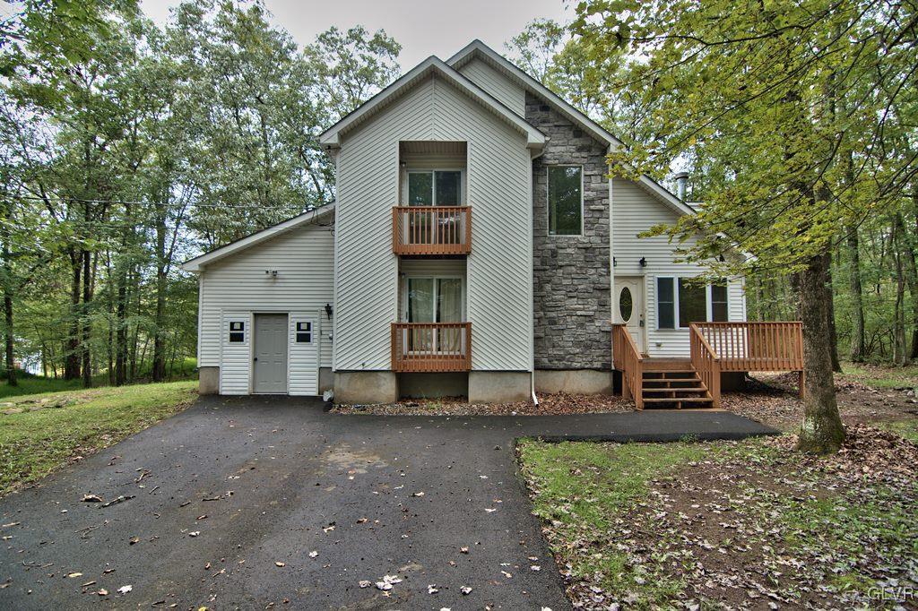 137 White Face Road Henryville, PA 18332 - Photo 4 of 49 Gallery Image 4