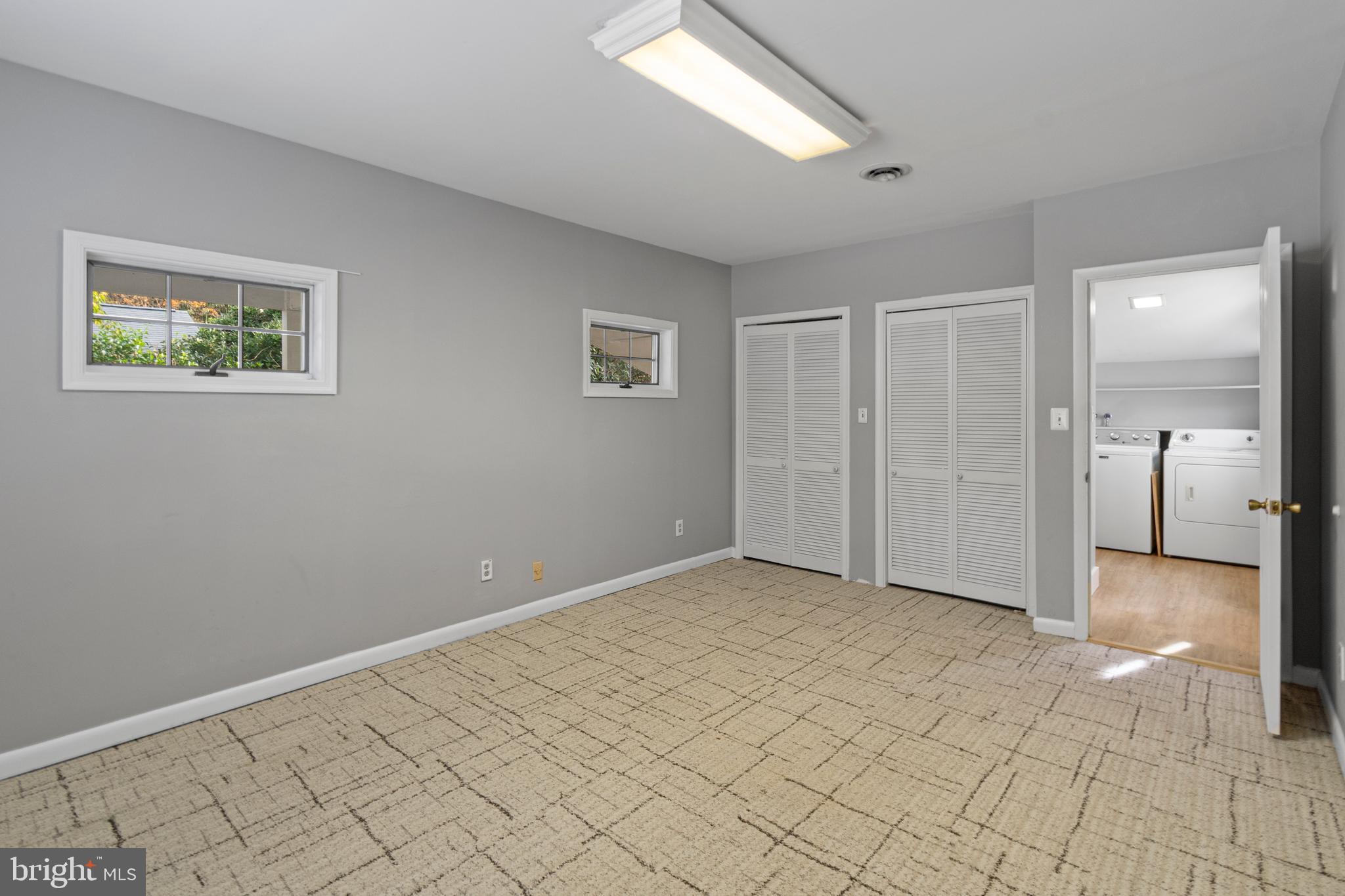 9 Robinson Road Severna Park, MD 21146 - Photo 33 of 51 a view of a hallway