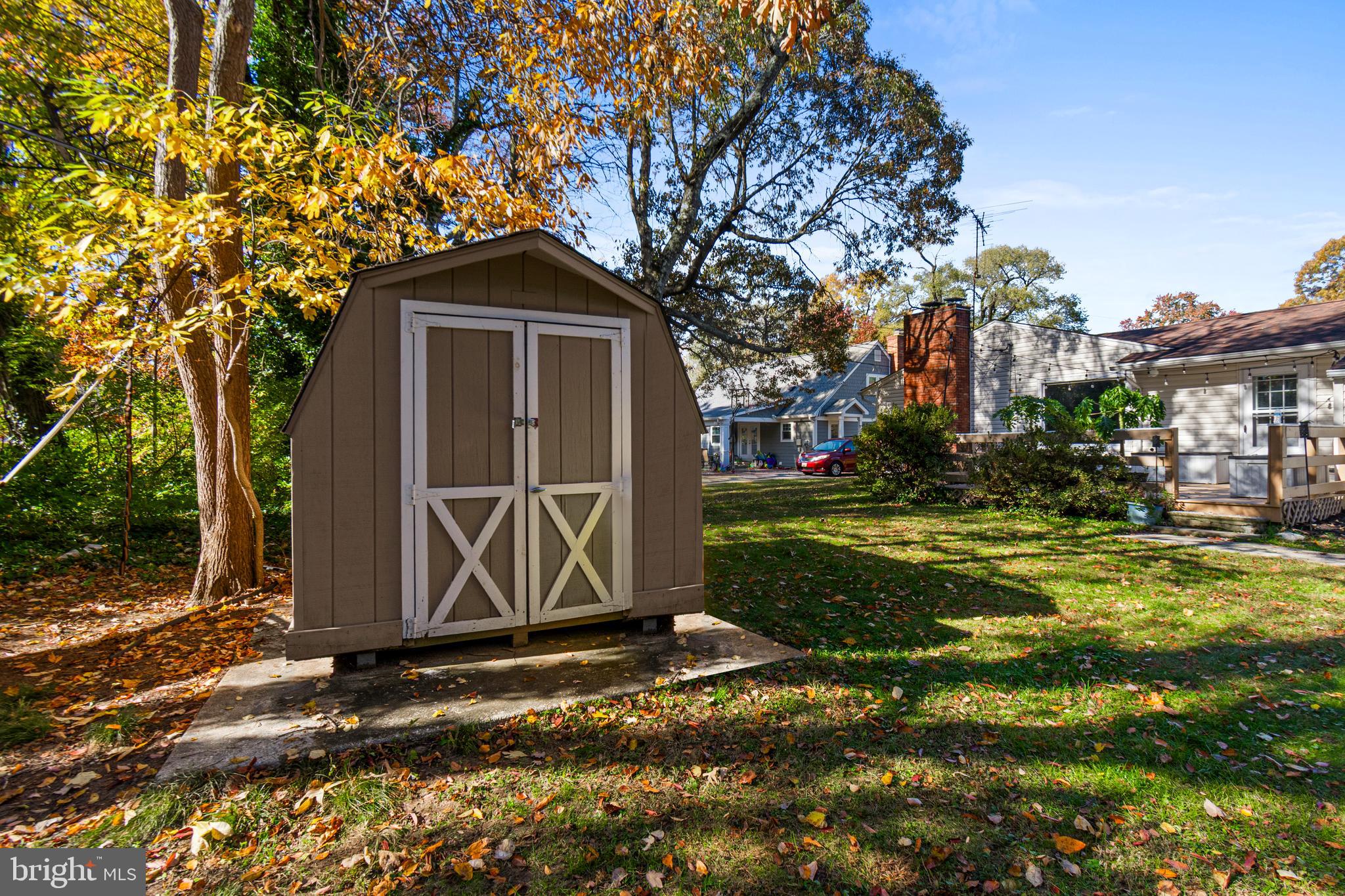 9 Robinson Road Severna Park, MD 21146 - Photo 46 of 51 a front view of house with yard