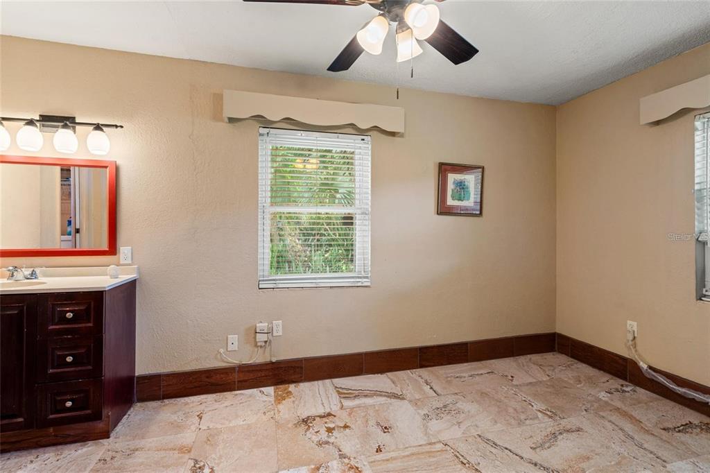 5709 Lake Le Clare Road Lutz, FL 33558 - Photo 12 of 17