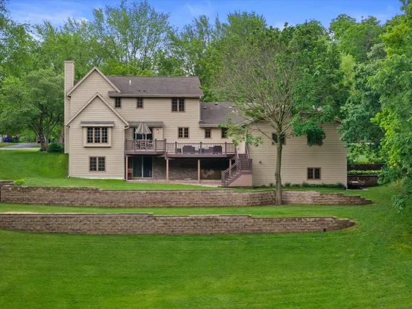$829,900 | N68W26546 Wilderness Way, Lisbon, WI 53089