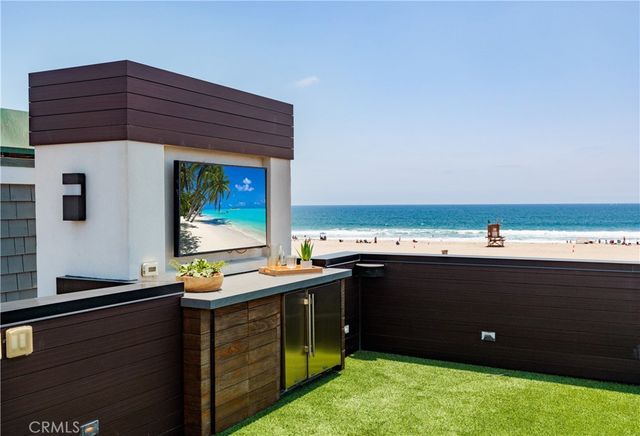 $10,900,000 | 7104 West Oceanfront, Newport Beach, CA 92663