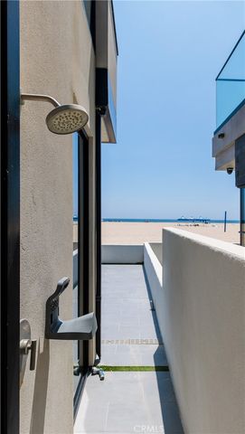 $10,900,000 | 7104 West Oceanfront, Newport Beach, CA 92663