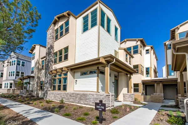 $4,600 | 791 Benchmark, Irvine, CA 92618
