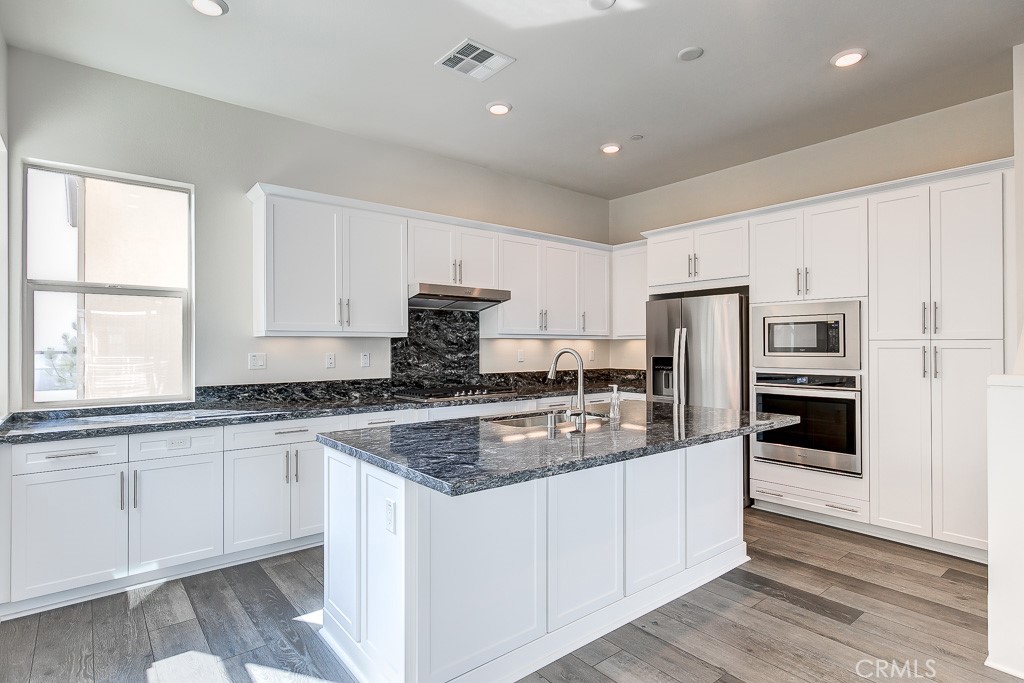 791 Benchmark Irvine, CA 92618 - Photo 10 of 33