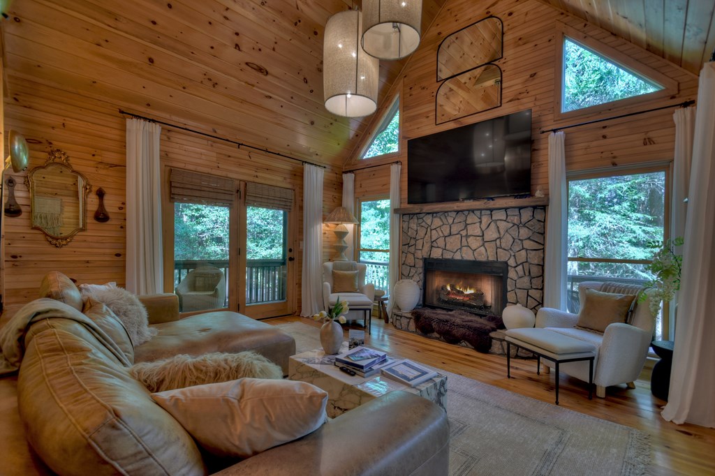 60 Icy Lane Blue Ridge, GA 30513 - Photo 2 of 44