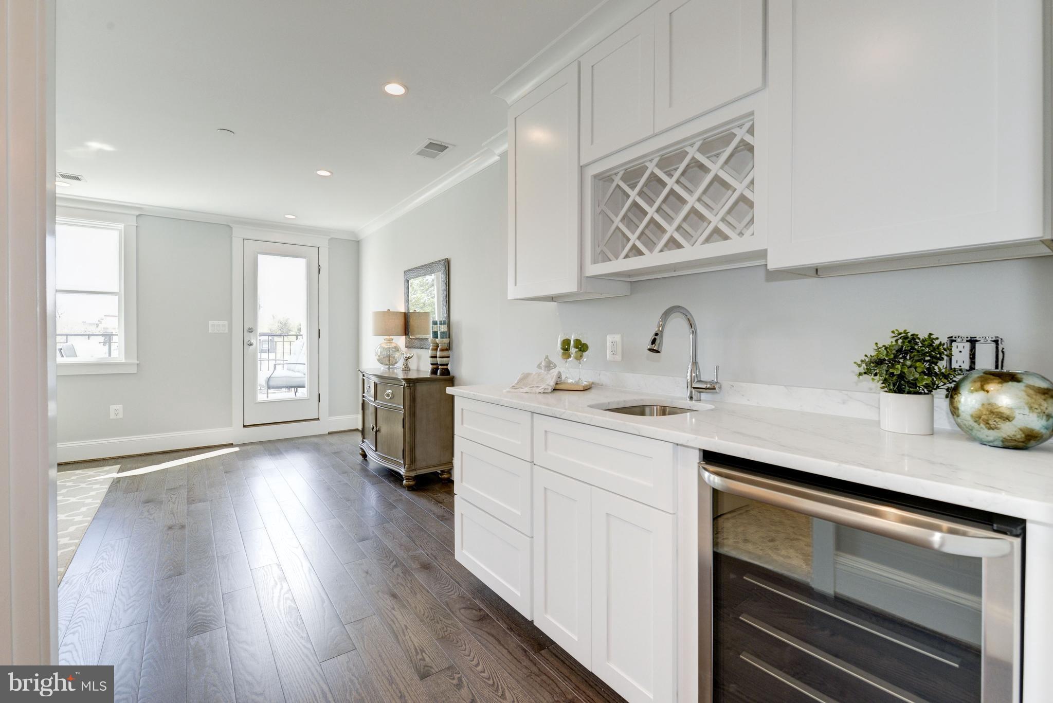 3616 T Street Northwest Washington, DC 20007 - Photo 23 of 29 TOP LEVEL WET BAR